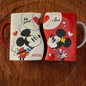 Mickey & Minnie Collectible Interlocking Mugs